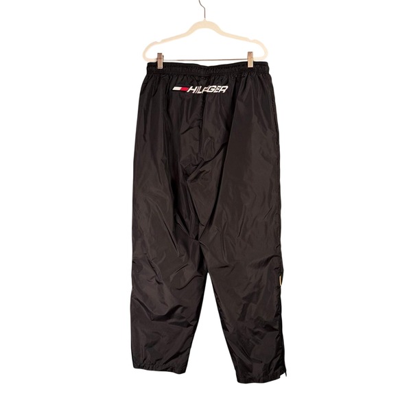 Vintage Hilfiger Athletics Pants Mens XL Black Nylon Fully Lined Ankle Zip